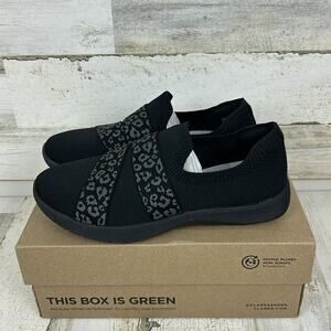 Clarks Women’s 6.5 Adella Stride Black Cheetah Print Knit Slip-On Sneakers NEW